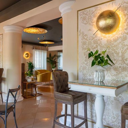 מילאנו מריטימה Hotel Mazzanti מראה חיצוני תמונה