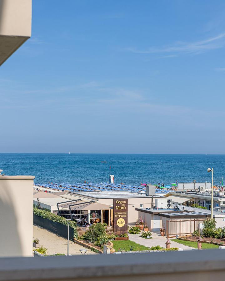 מילאנו מריטימה Hotel Mazzanti מראה חיצוני תמונה