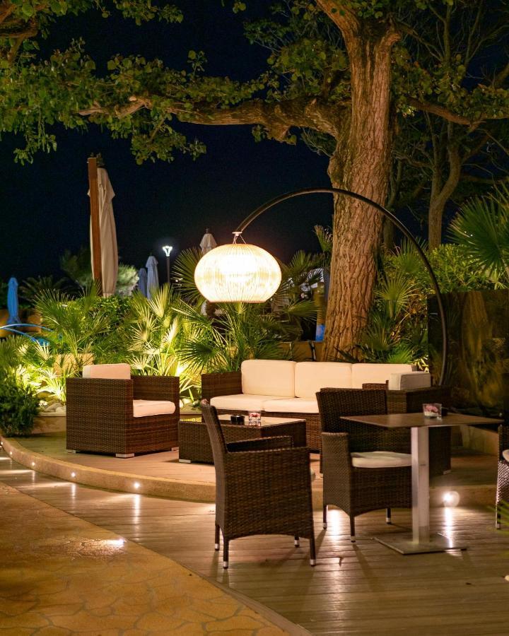 מילאנו מריטימה Hotel Mazzanti מראה חיצוני תמונה