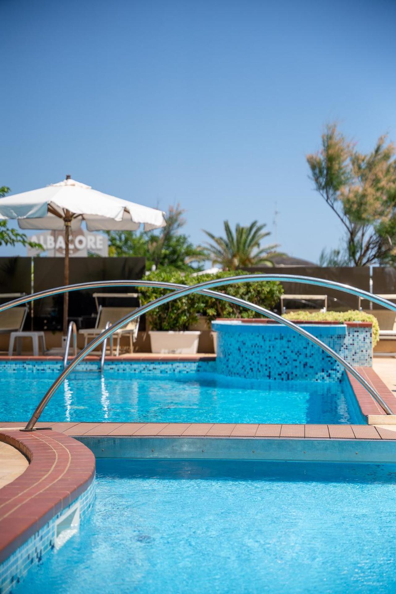 מילאנו מריטימה Hotel Mazzanti מראה חיצוני תמונה
